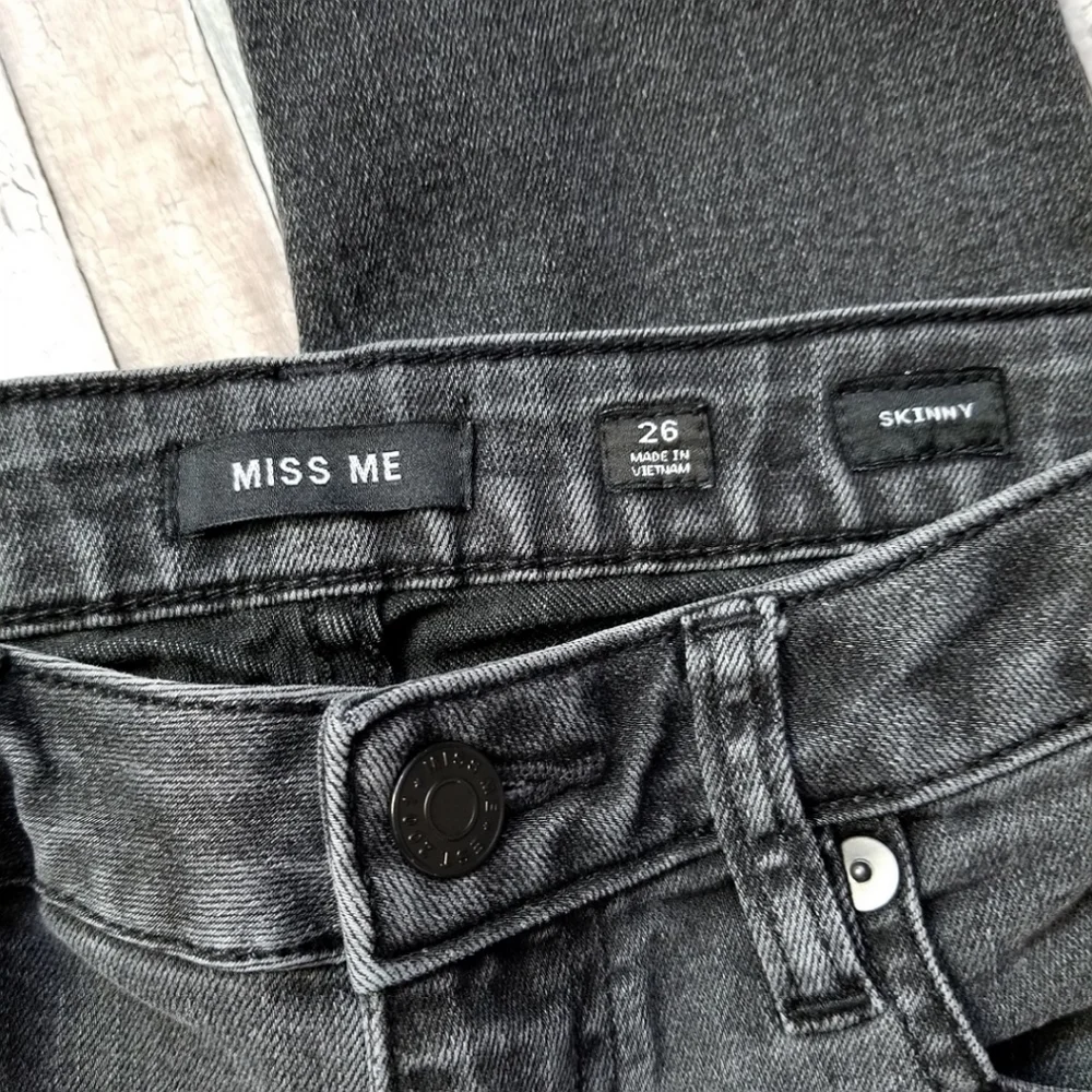 Miss Me Black Skinny Jeans